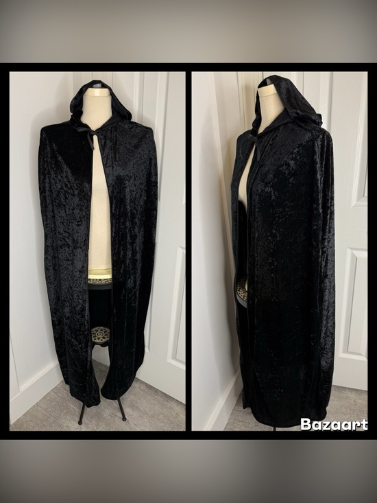 Other - Black crushed Velvet Hooded Cape/Cloak costume free size cosplay renaissance